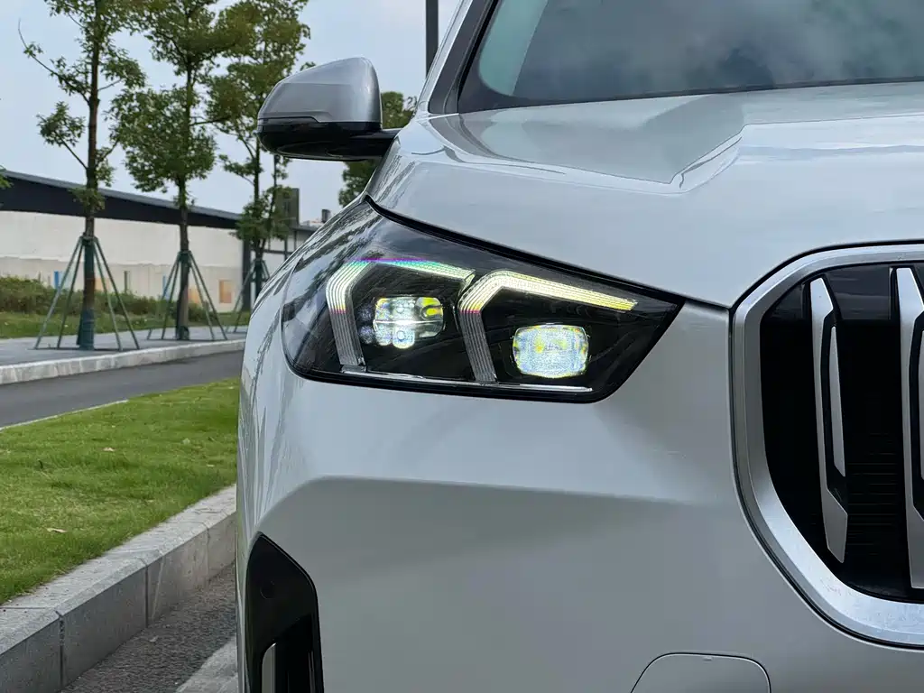 BMW X1 — фото 15