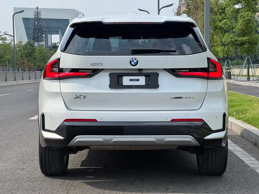 BMW X1 — фото 19