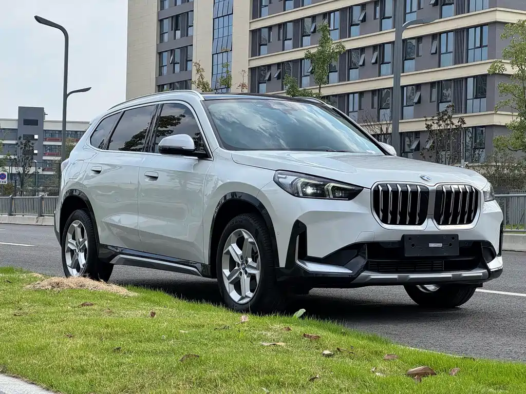 BMW X1 — фото 3