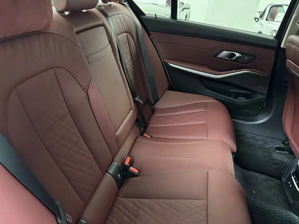 BMW 3 Series — фото 14