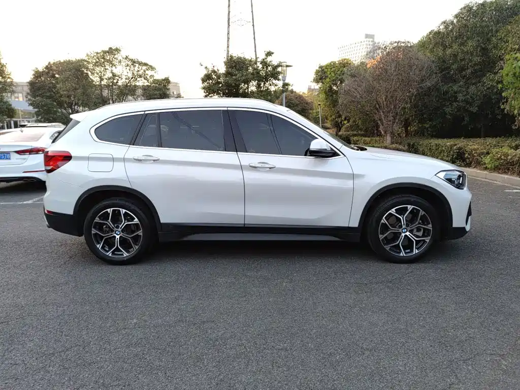 BMW X1 — фото 15