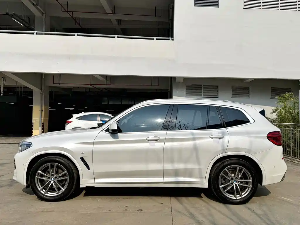 BMW X3 — фото 11