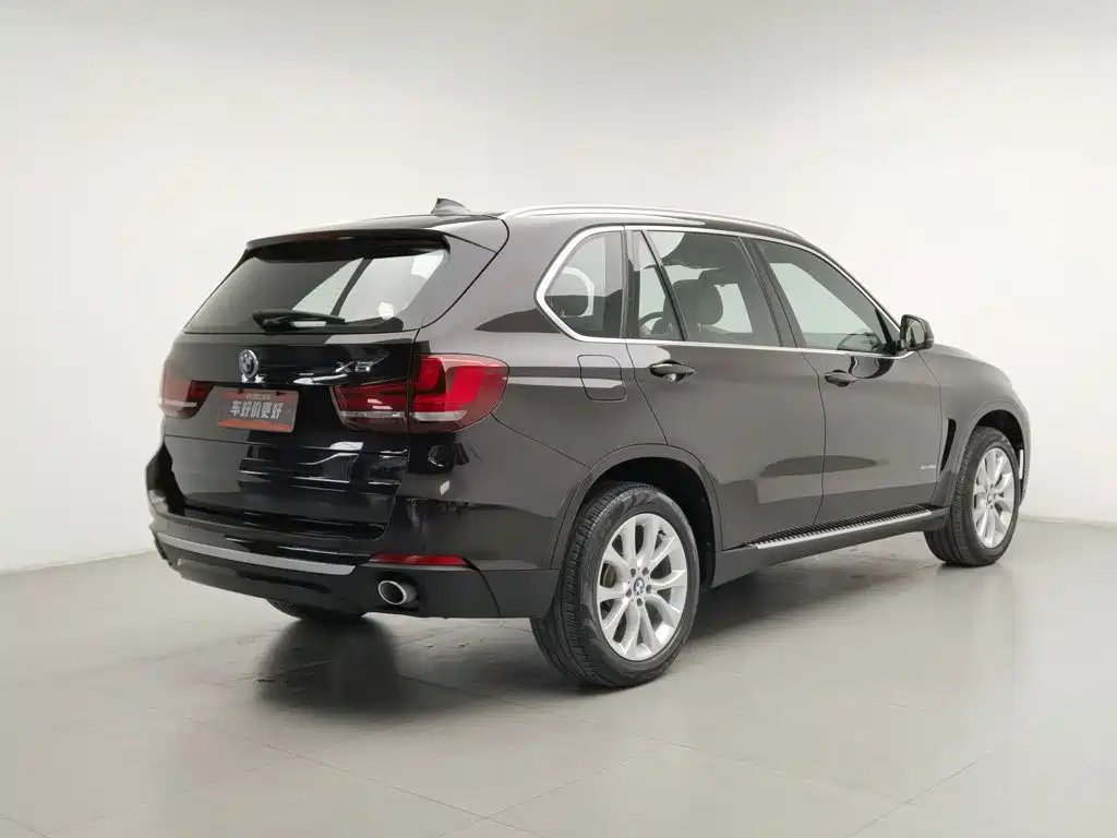 BMW X5 (Import) — фото 2