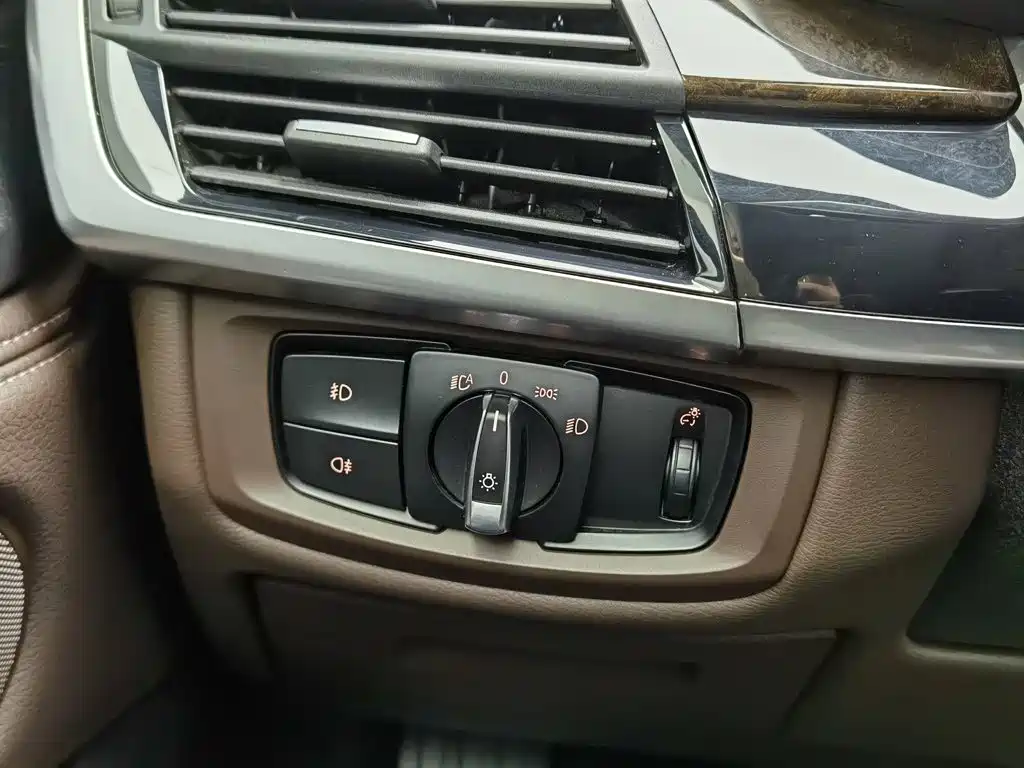 BMW X5 (Import) — фото 21