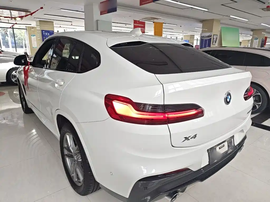 BMW X4 — фото 5