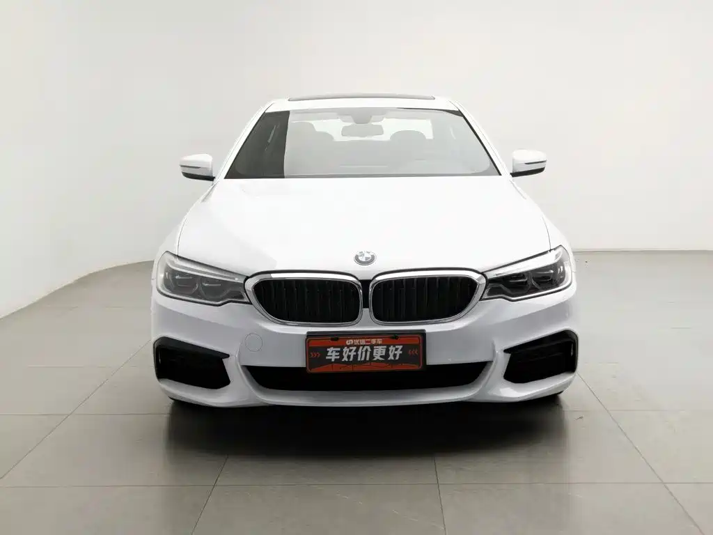 BMW 5 Series — фото 3