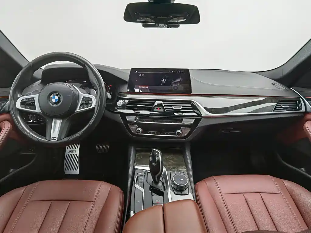 BMW 5 Series — фото 5
