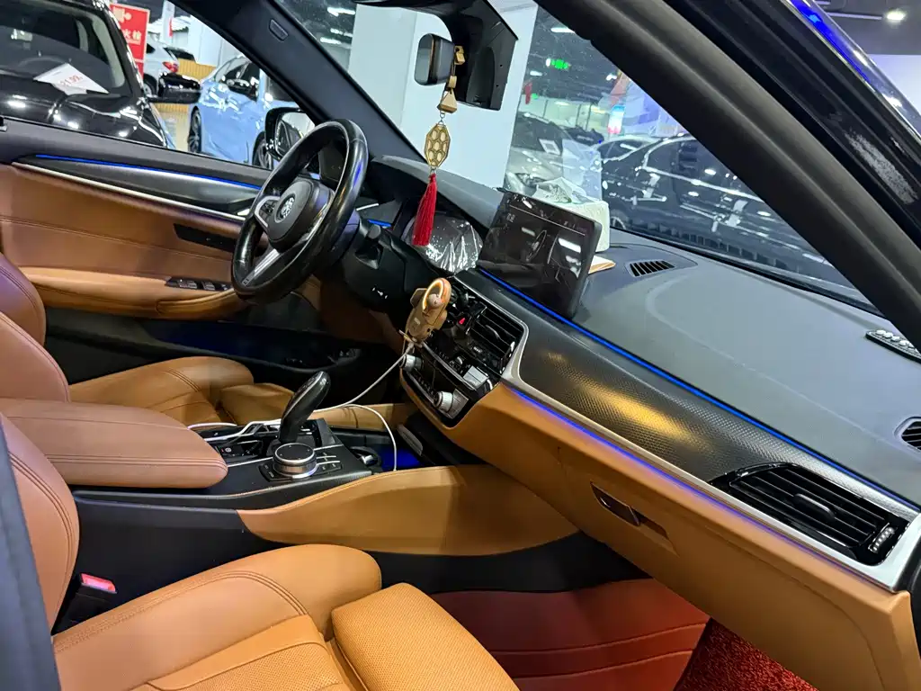 BMW 5 Series (Import) — фото 14