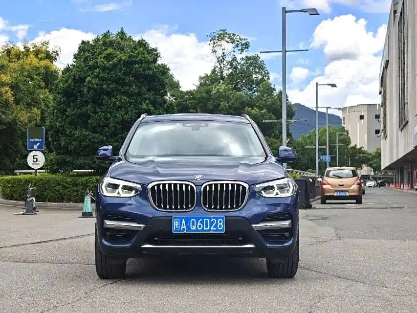BMW X3 — фото 2