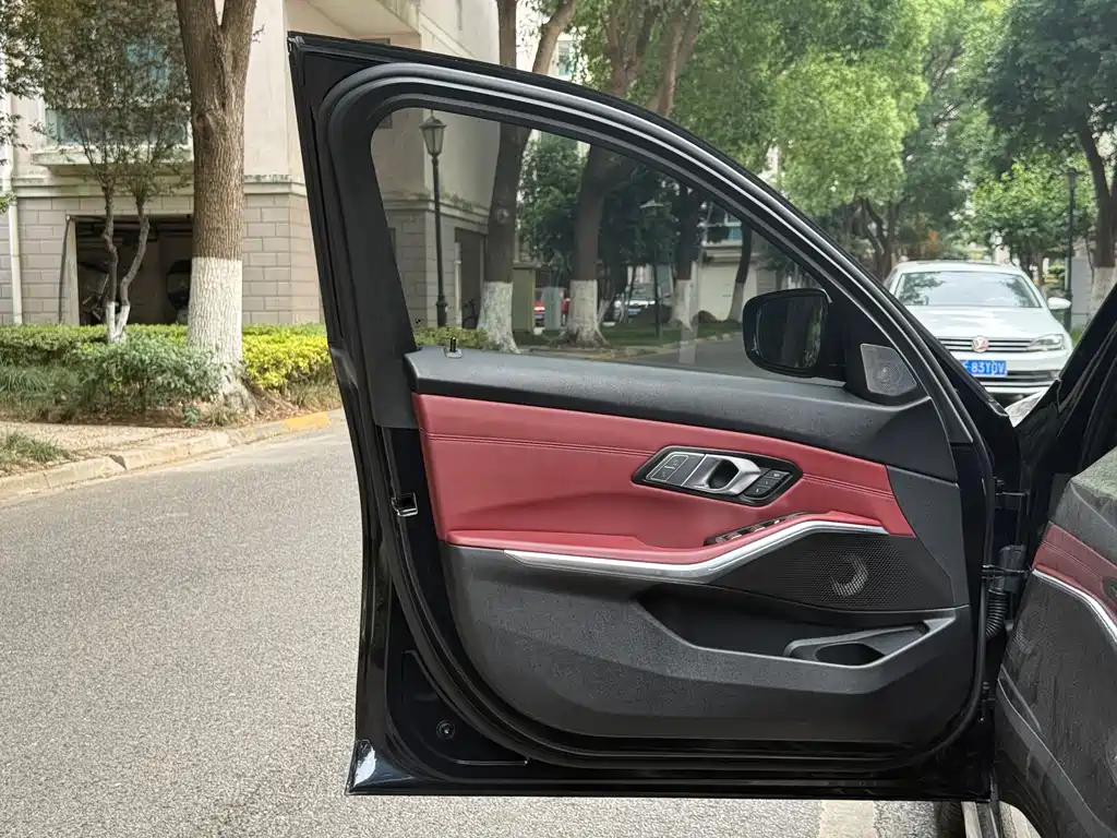 BMW 3 Series — фото 13