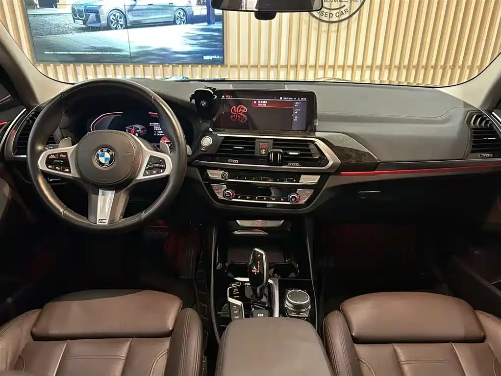 BMW X3 — фото 13