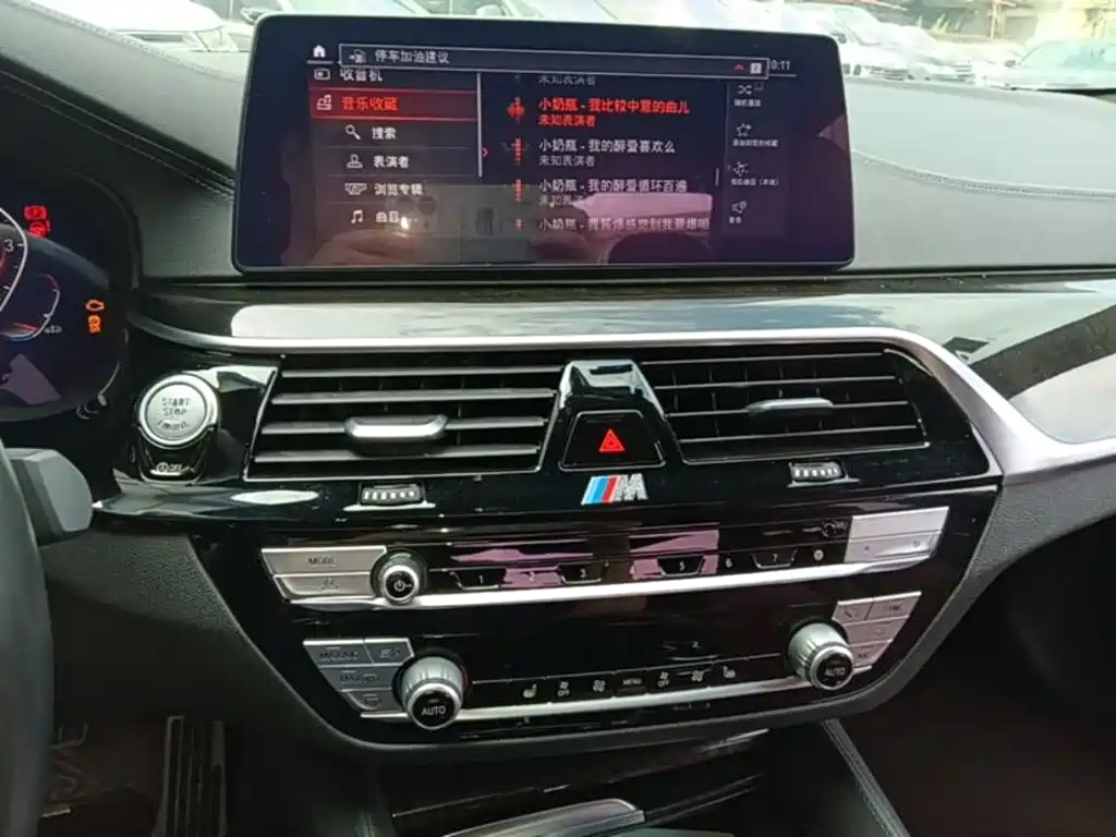 BMW 5 Series — фото 13