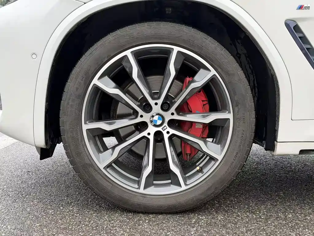 BMW X3 — фото 9