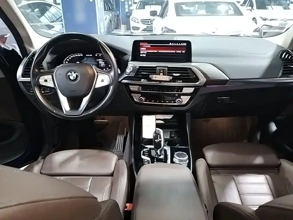 BMW X3 — фото 10