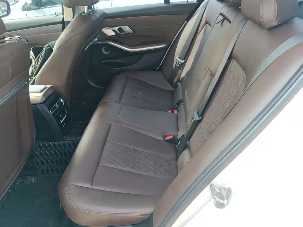 BMW 3 Series — фото 13