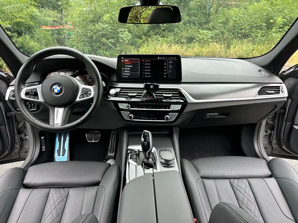 BMW 5 Series (Import) — фото 10