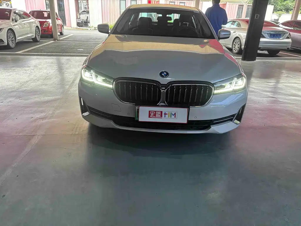 BMW 5 Series New Energy — фото 2