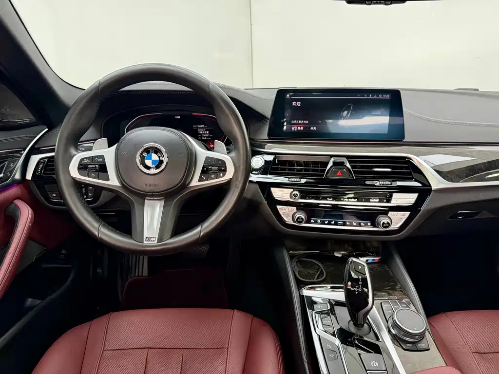 BMW 5 Series — фото 19