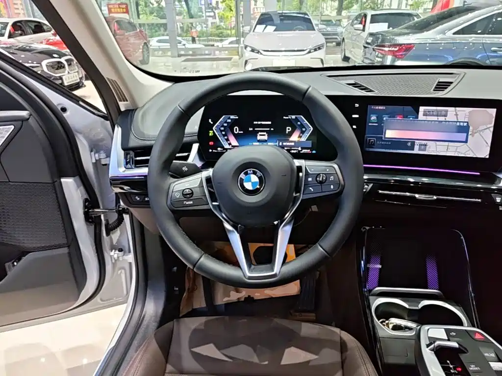 BMW X1 — фото 11