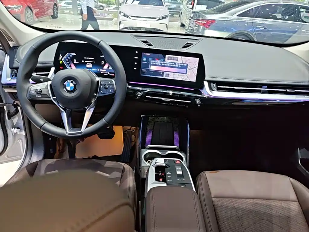 BMW X1 — фото 10