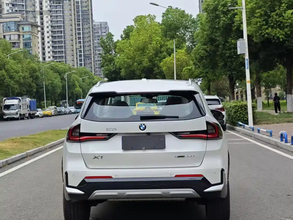 BMW X1 — фото 14