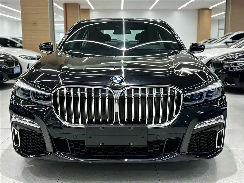 BMW 7 Series — фото 2