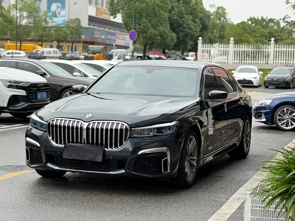 BMW 7 Series — фото 4