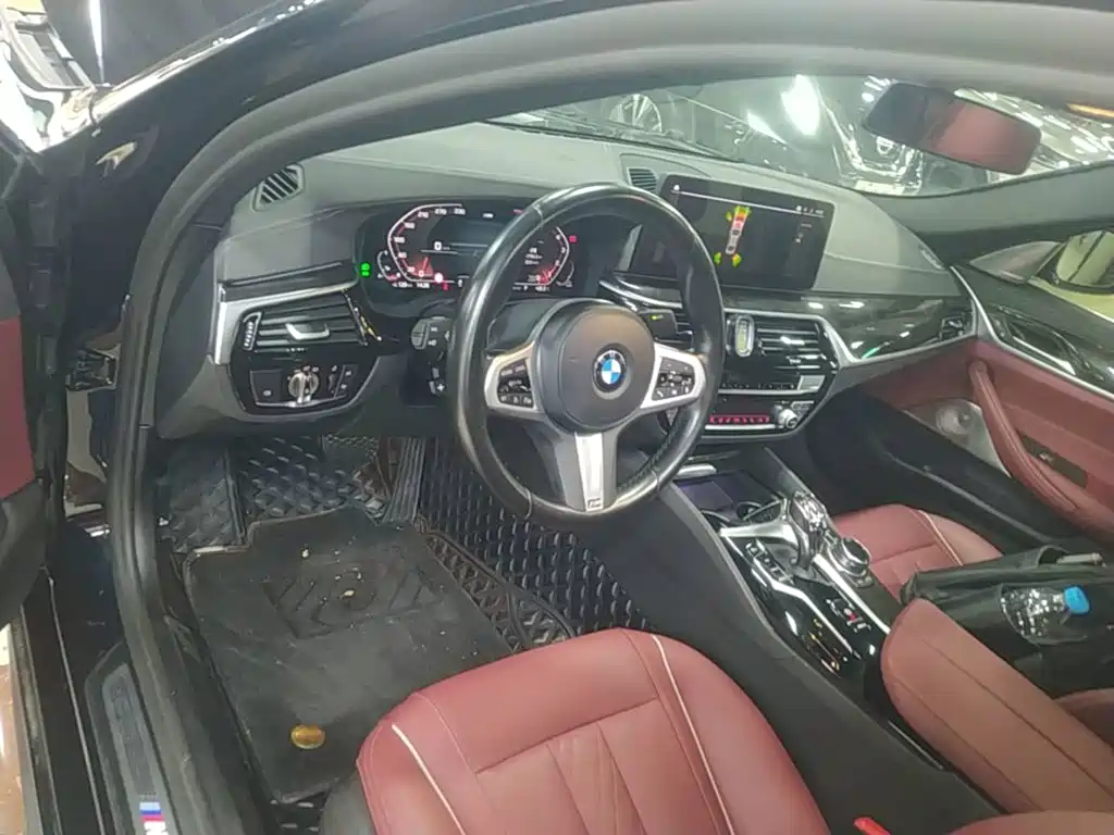 BMW 5 Series — фото 10