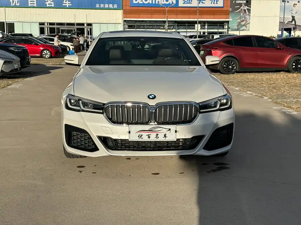 BMW 5 Series — фото 2