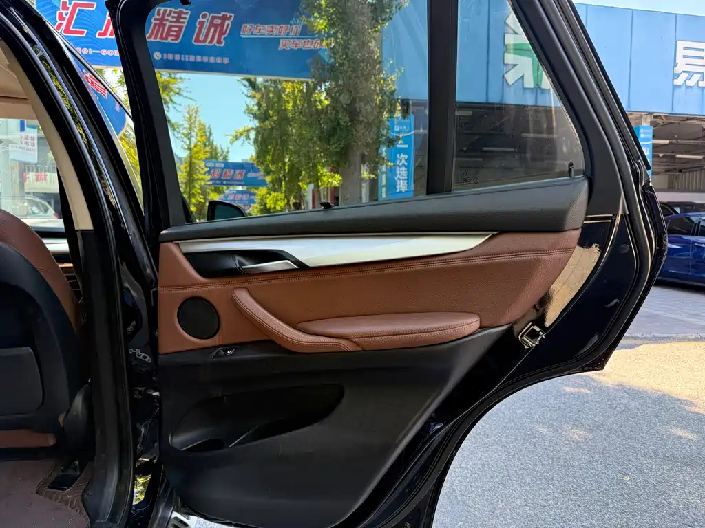 BMW X5 (Import) — фото 10
