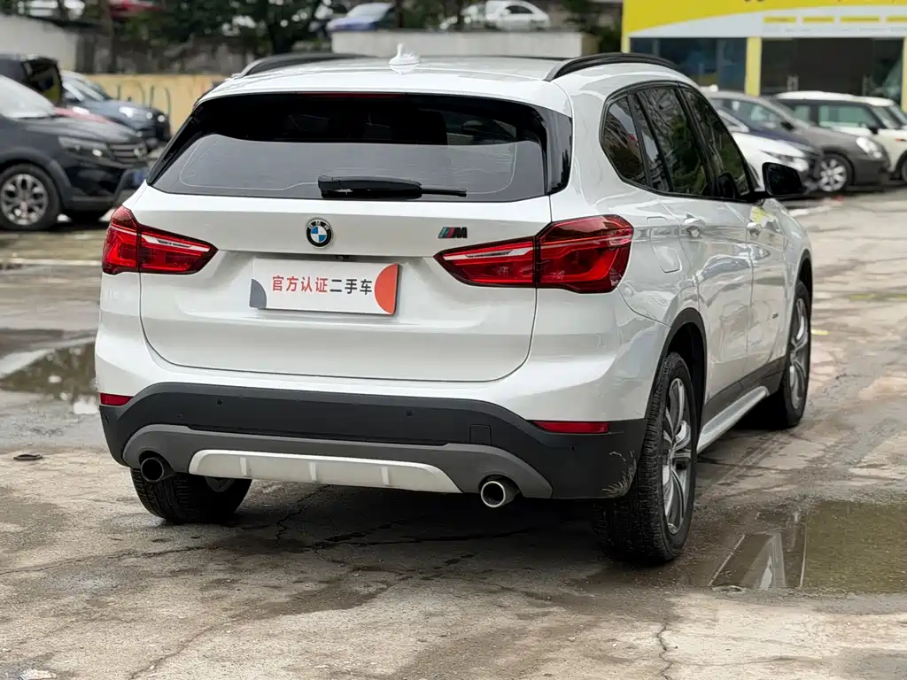 BMW X1 — фото 7