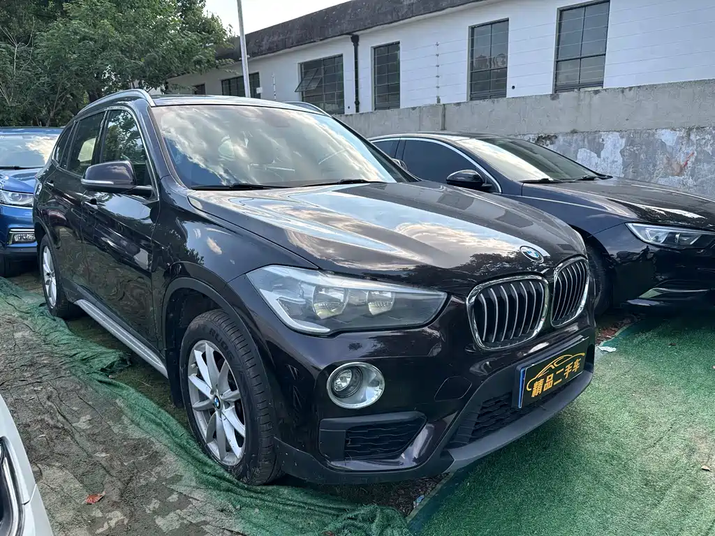 BMW X1 — фото 2