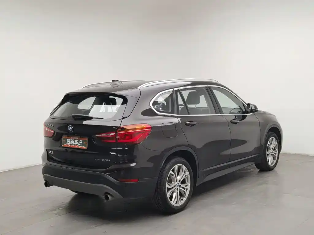 BMW X1 — фото 2
