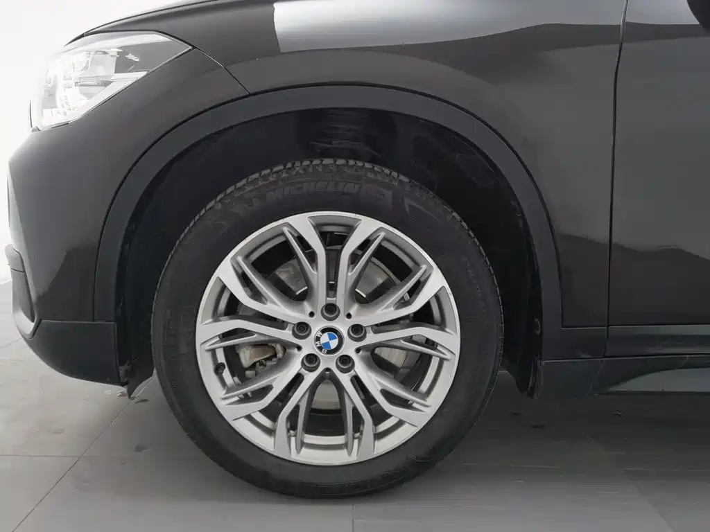 BMW X1 — фото 17