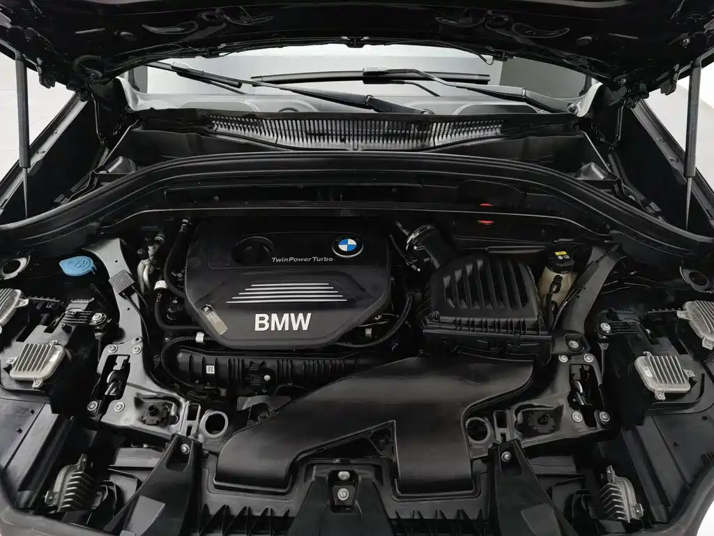BMW X1 — фото 6