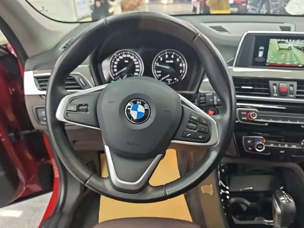 BMW X1 — фото 11