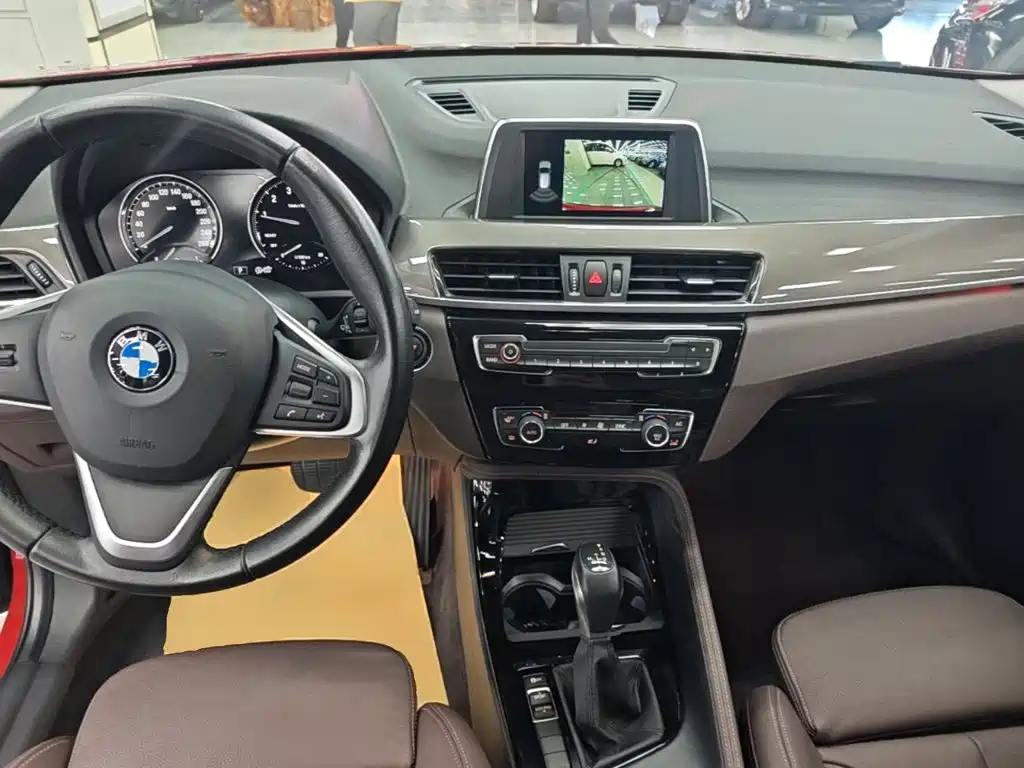 BMW X1 — фото 10