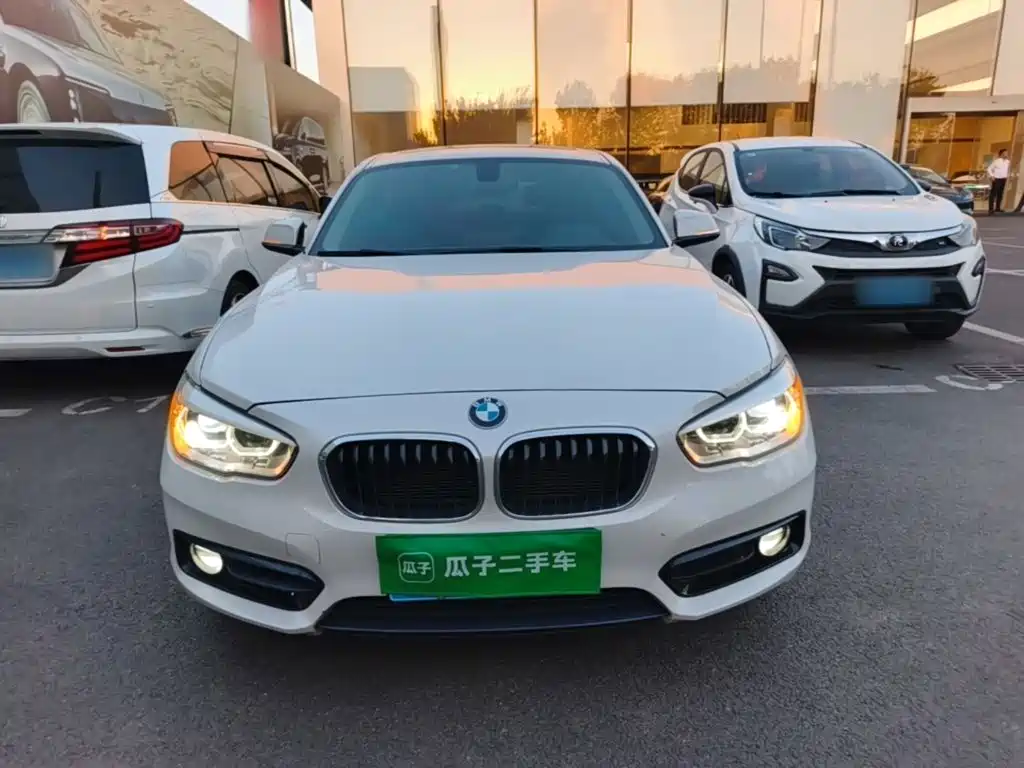 BMW 1 Series (Import) — фото 3