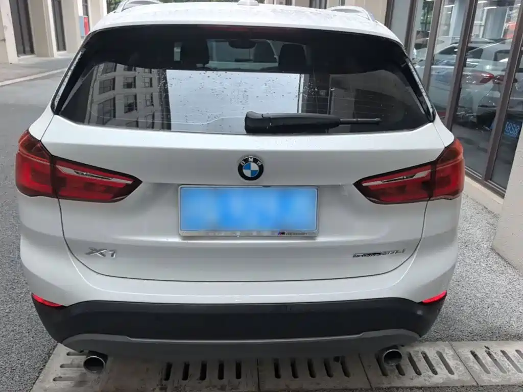 BMW X1 — фото 4