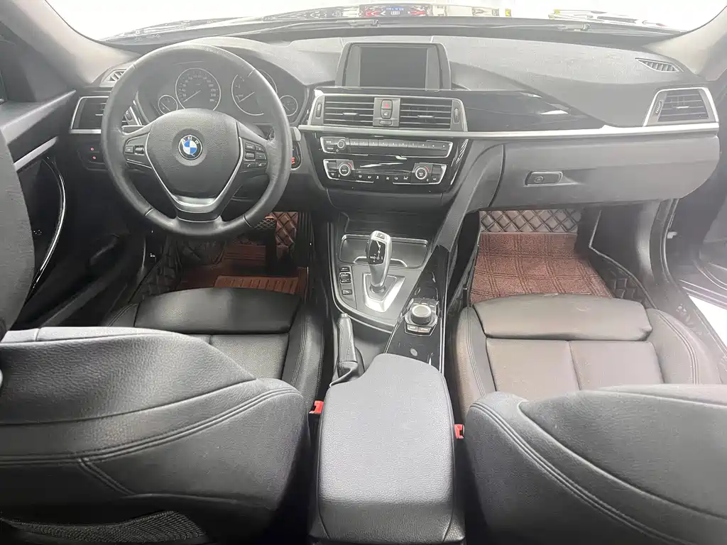 BMW 3 Series GT — фото 11
