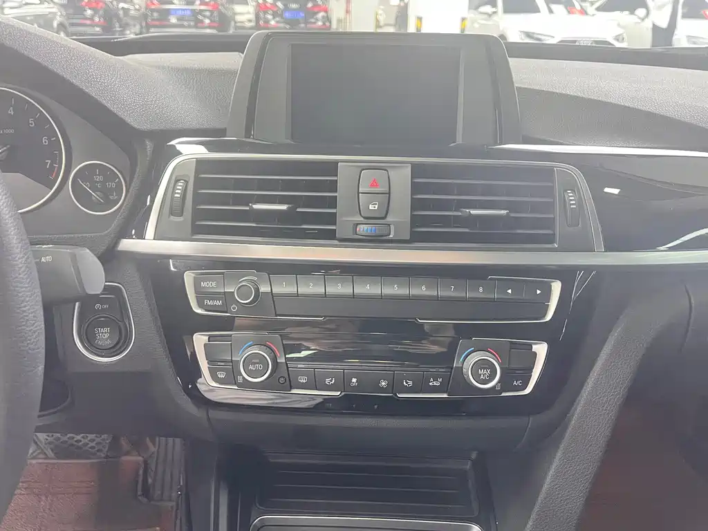 BMW 3 Series GT — фото 6