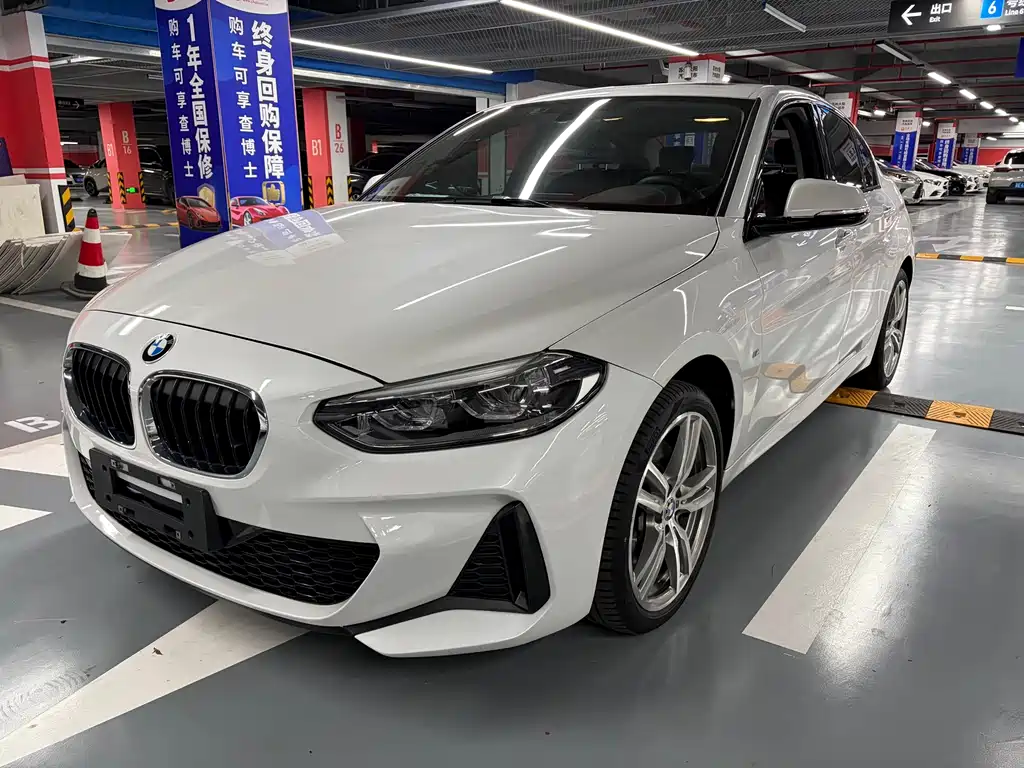 BMW 1 Series — фото 1