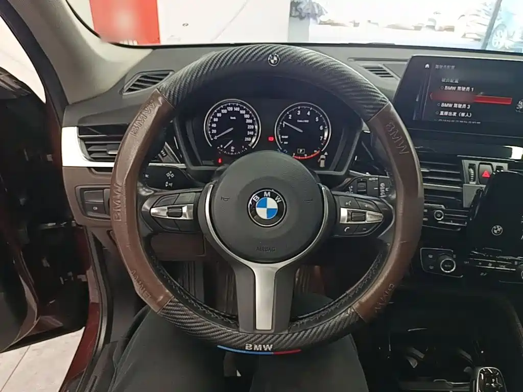 BMW X1 — фото 11