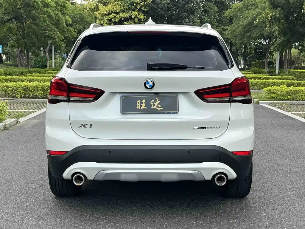 BMW X1 — фото 5