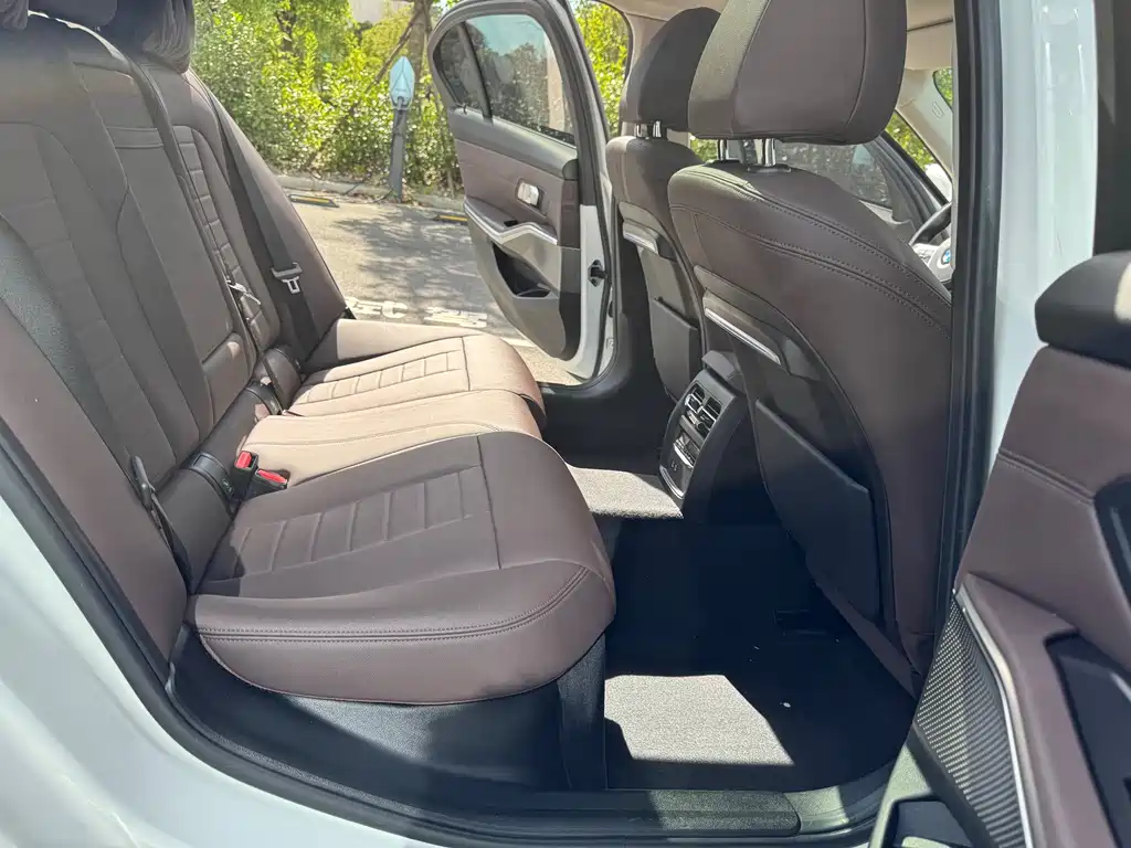 BMW 3 Series — фото 15