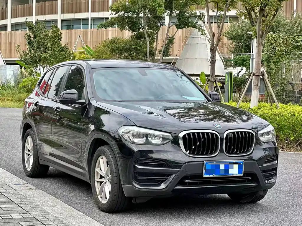 BMW X3 (Import) — фото 3