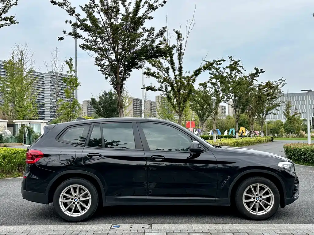 BMW X3 (Import) — фото 7