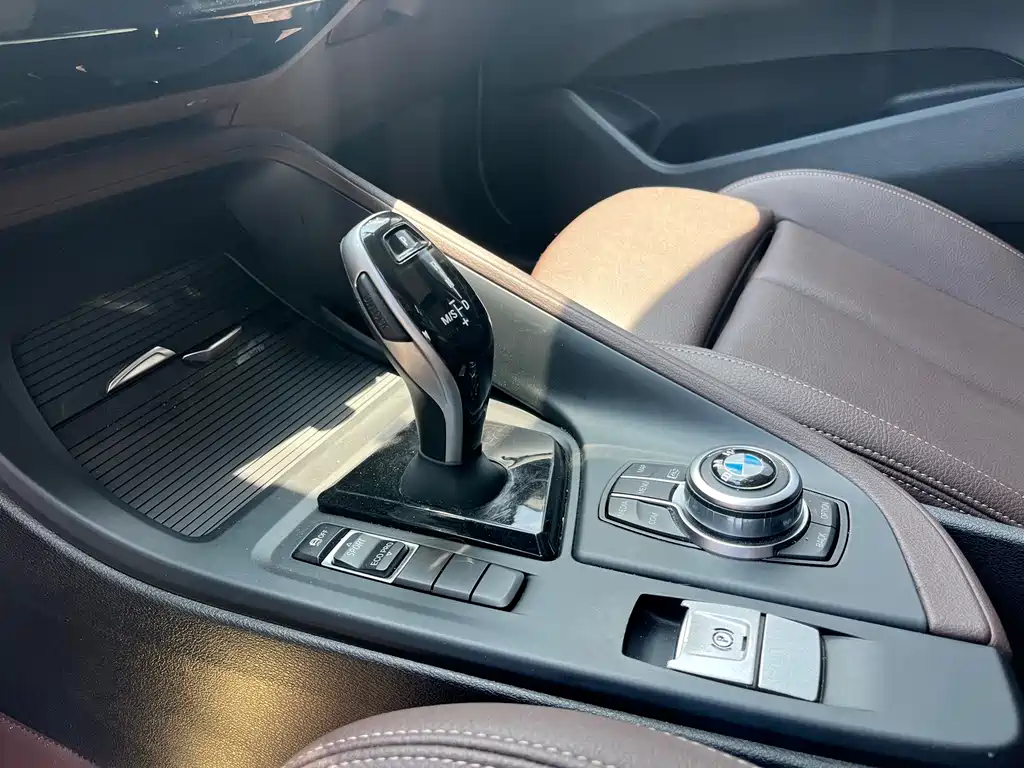 BMW X1 — фото 17
