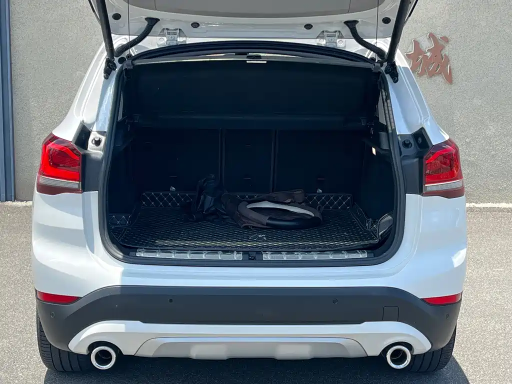 BMW X1 — фото 20