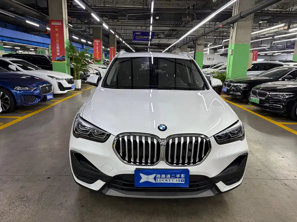 BMW X1 — фото 2